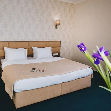 Hotel Alkor Truskawez