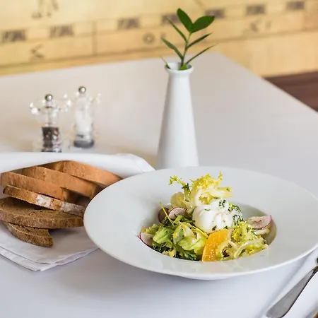 Alkor Hotel Truskawez